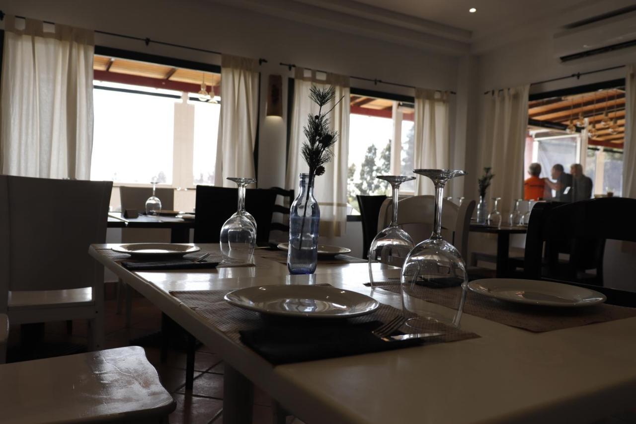 Hostal Restaurante Benalup Golf Екстер'єр фото